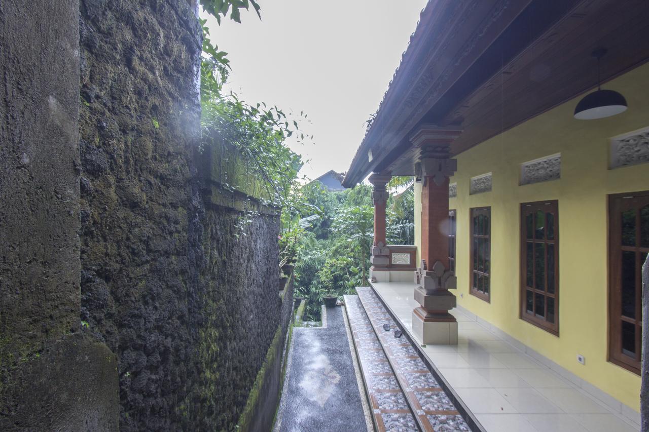 Nova Homestay Ubud Exterior photo